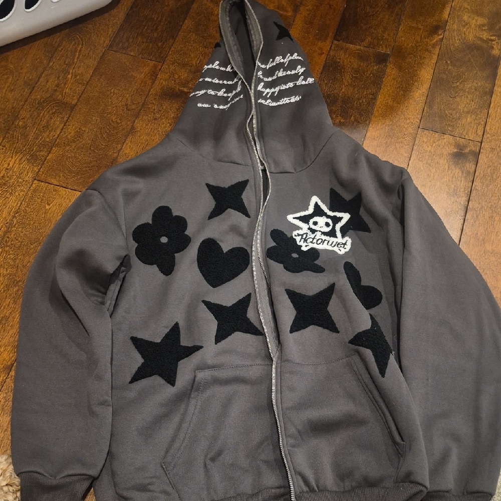 Source Unknown Gray and Black Graphic Hoodie